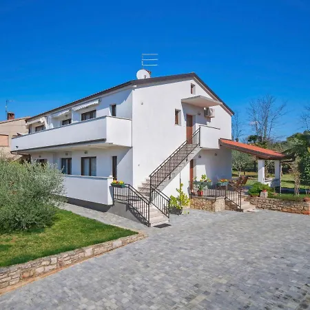 Apartman Olivo-1 By Interhome Karpinjan