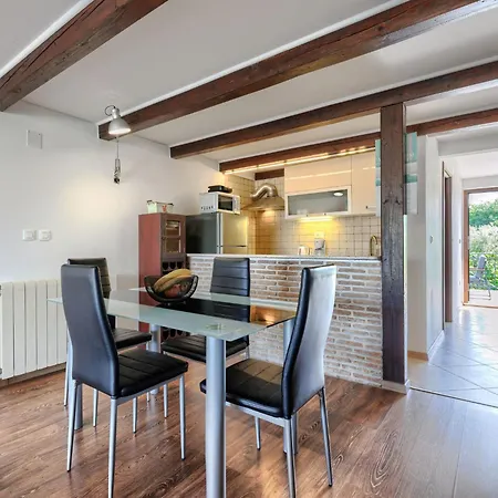 Olivo-1 By Interhome * Karpinjan