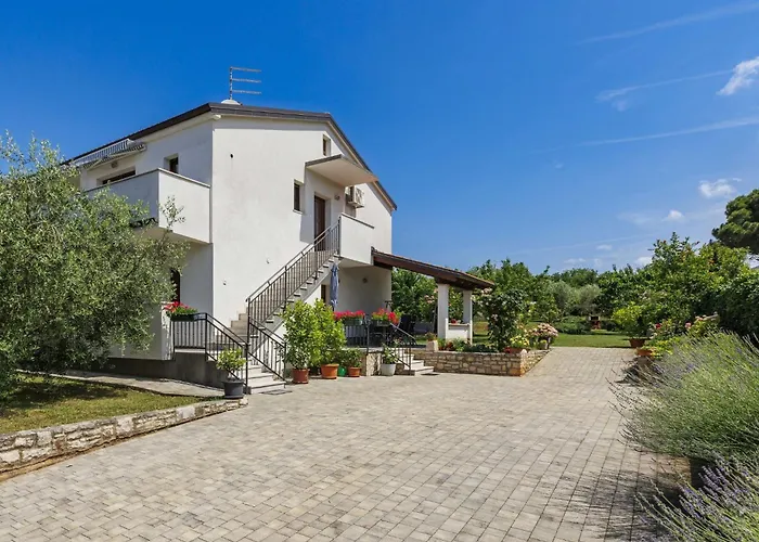 Olivo-1 By Interhome * Karpinjan