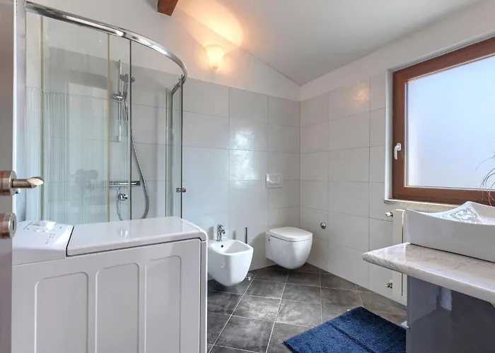 Lejlighed Olivo-1 By Interhome Karpinjan