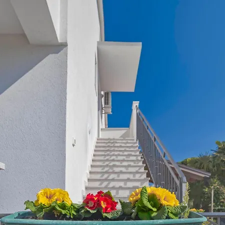 Olivo-1 By Interhome Apartamento