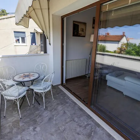 Olivo-1 By Interhome Karpinjan